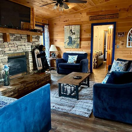 Blue Beary Delight Newly Renovated Near Everything Sevierville Exterior photo